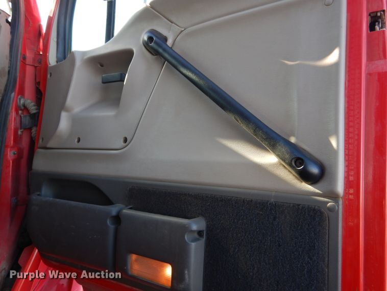 image for item FG9934 2005 Sterling L-Line dump truck