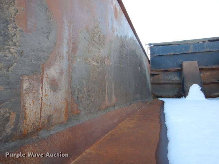 image for item FG9934 2005 Sterling L-Line dump truck