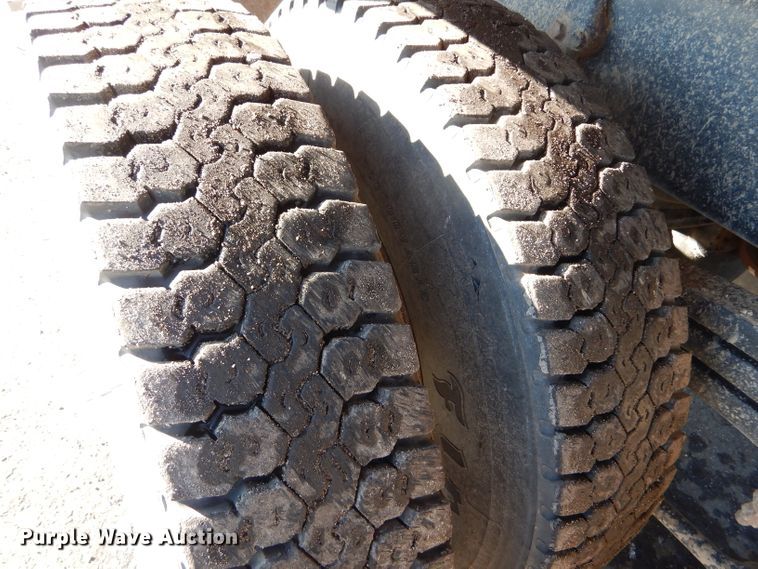 image for item FG9934 2005 Sterling L-Line dump truck