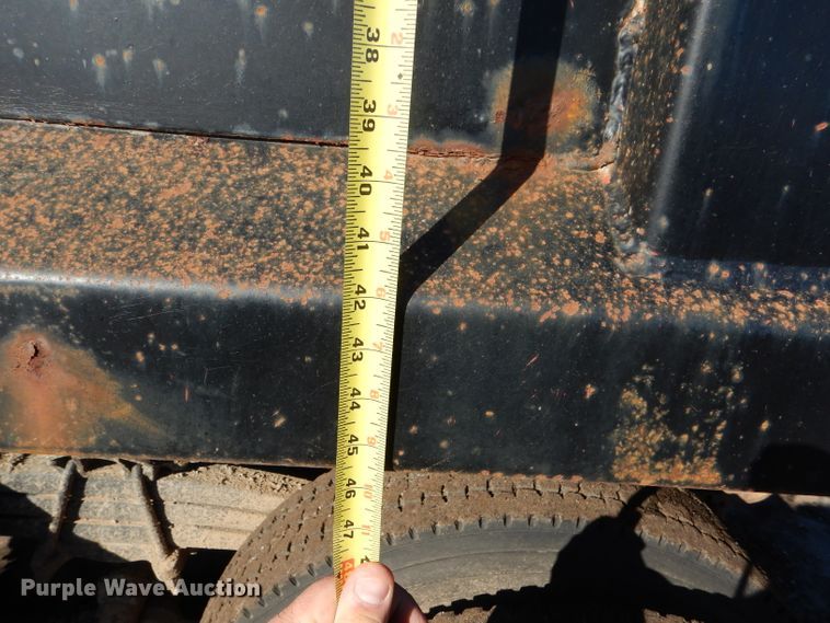 image for item FG9934 2005 Sterling L-Line dump truck