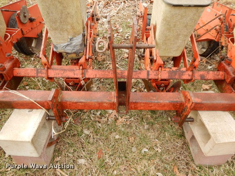 image for item FY9258 Allis Chalmers planter