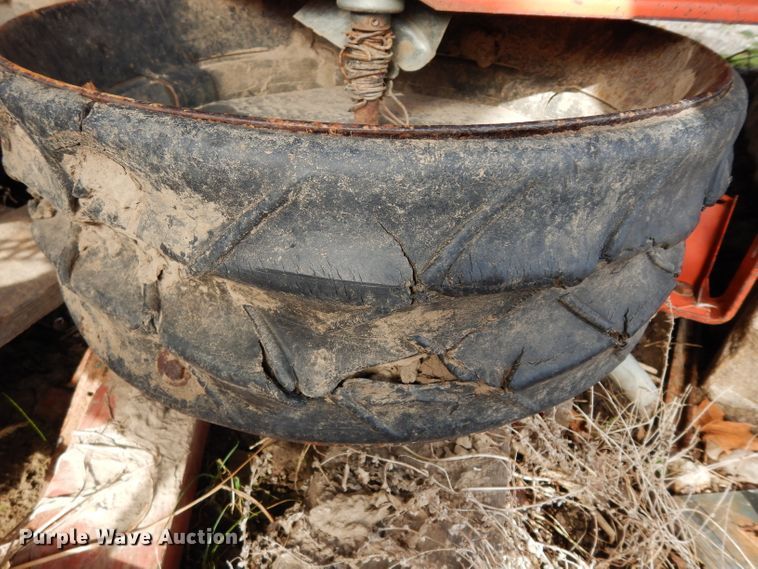 image for item FY9258 Allis Chalmers planter