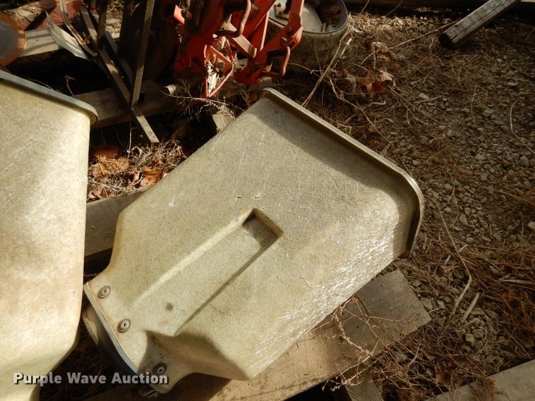 image for item FY9258 Allis Chalmers planter