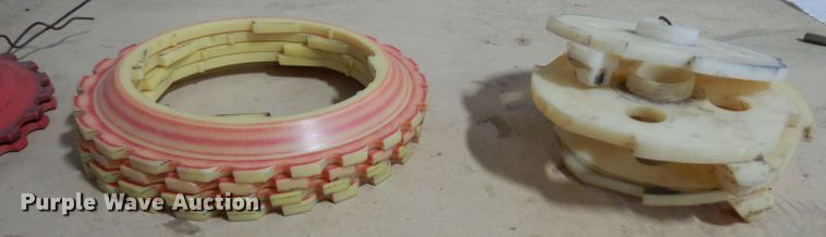 image for item FY9258 Allis Chalmers planter