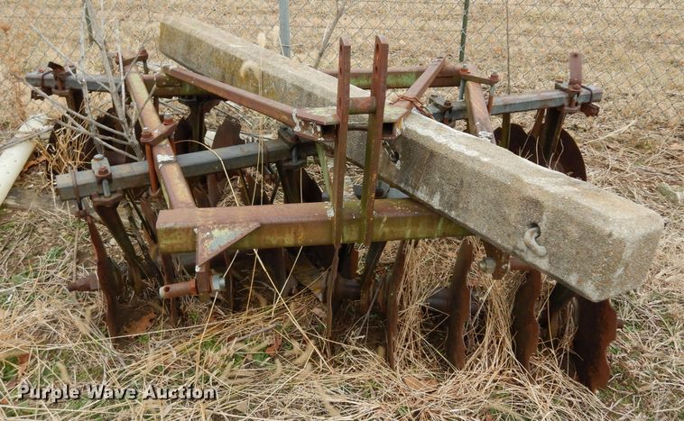 image for item FY9276 John Deere 100 disk