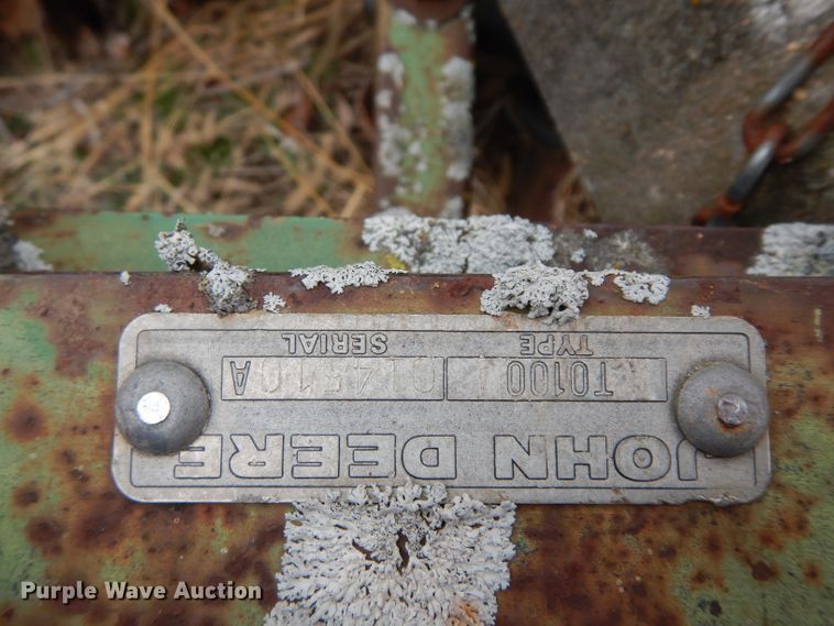 image for item FY9276 John Deere 100 disk