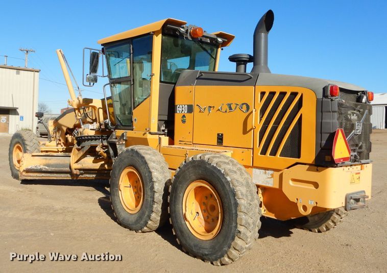 image for item GB9575 2010 Volvo G930 motor grader