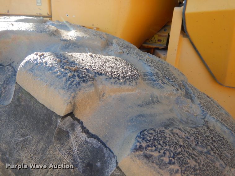 image for item GB9575 2010 Volvo G930 motor grader