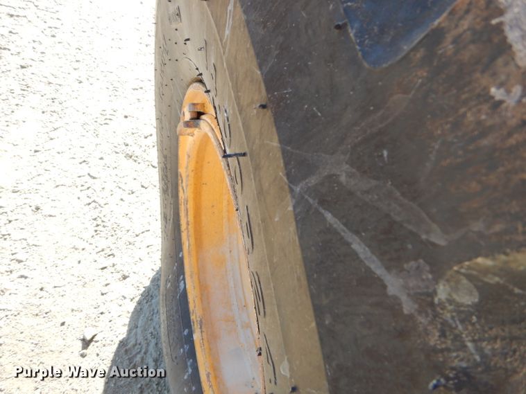 image for item GB9575 2010 Volvo G930 motor grader