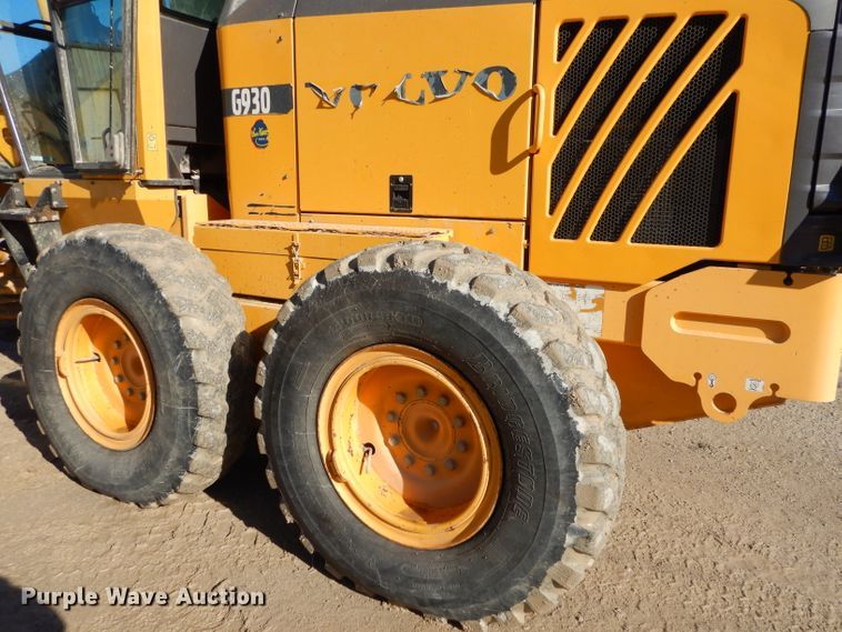 image for item GB9575 2010 Volvo G930 motor grader
