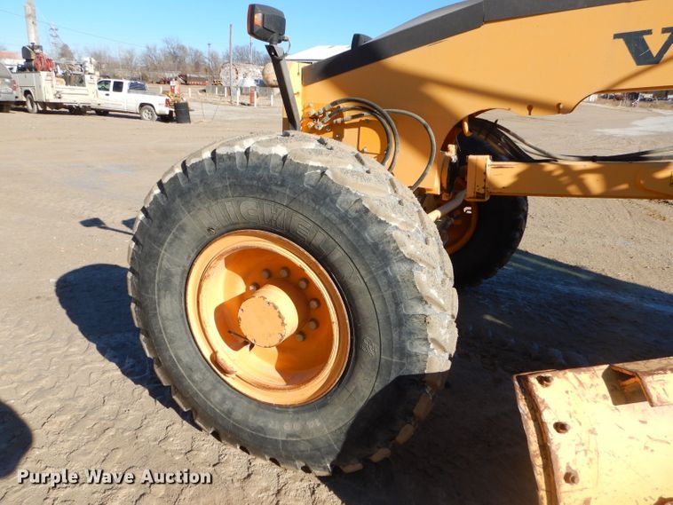 image for item GB9575 2010 Volvo G930 motor grader