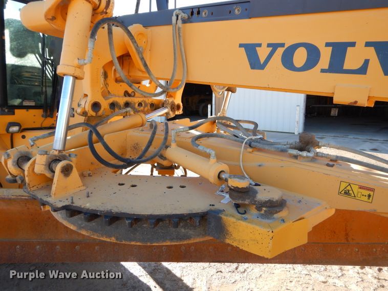 image for item GB9575 2010 Volvo G930 motor grader