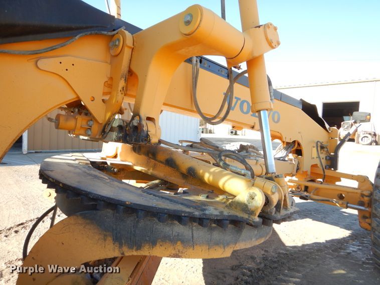 image for item GB9575 2010 Volvo G930 motor grader