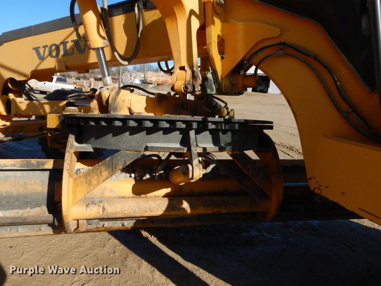 image for item GB9575 2010 Volvo G930 motor grader