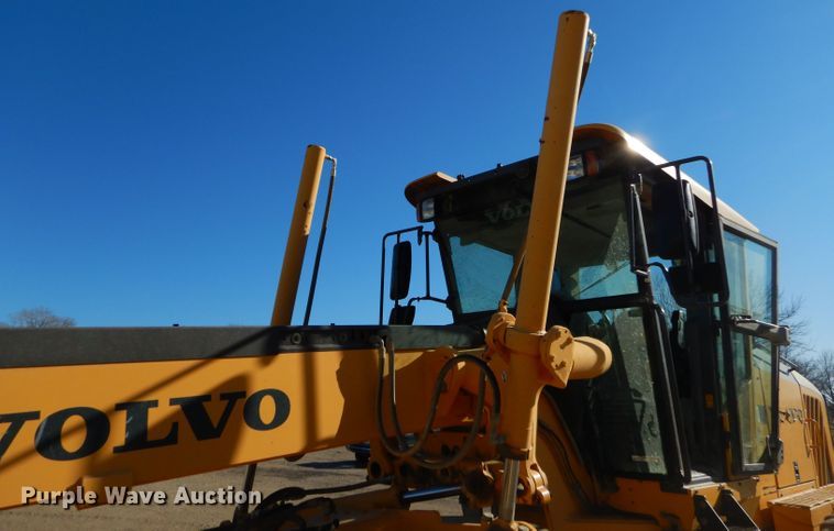 image for item GB9575 2010 Volvo G930 motor grader