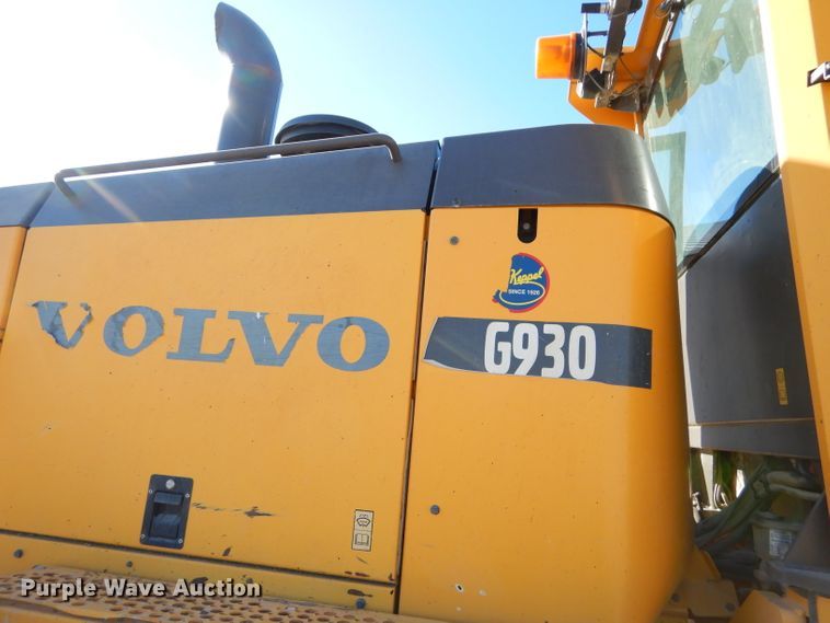 image for item GB9575 2010 Volvo G930 motor grader