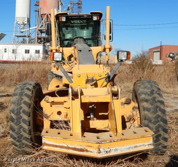 image for item GB9577 2010 Volvo G930 motor grader
