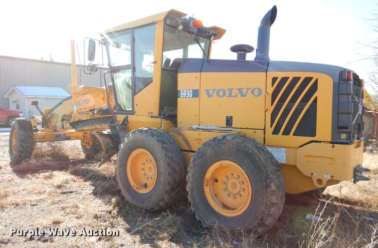 image for item GB9577 2010 Volvo G930 motor grader