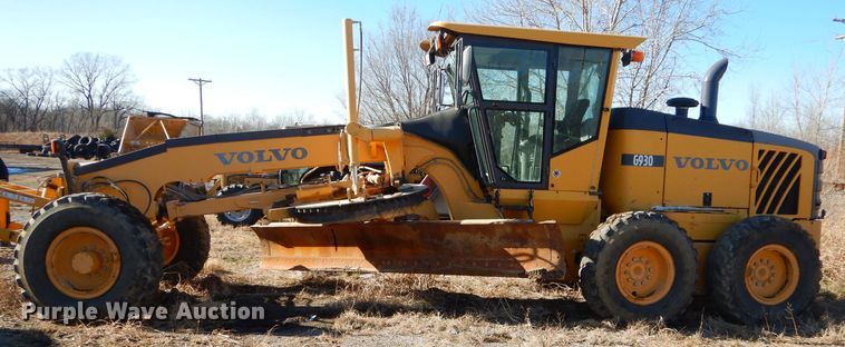 image for item GB9577 2010 Volvo G930 motor grader