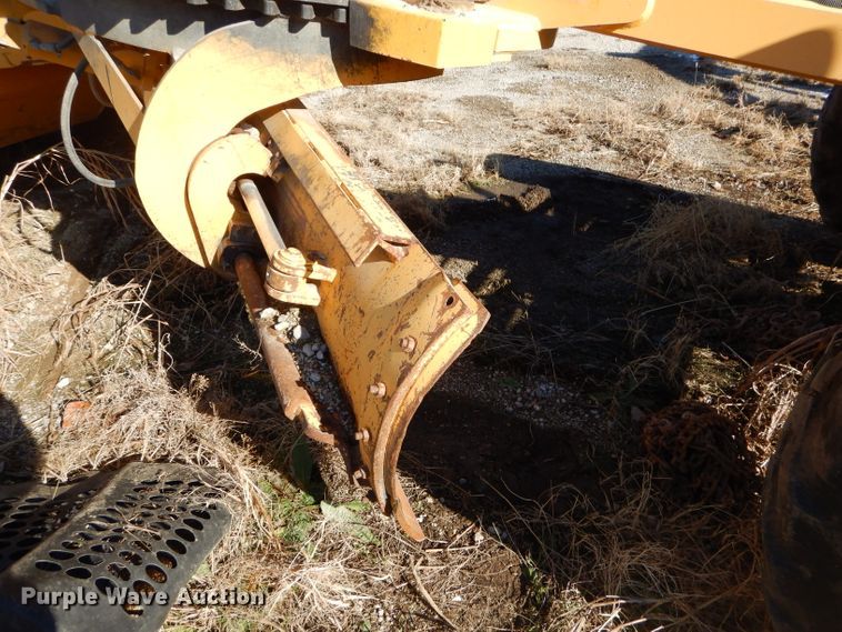 image for item GB9577 2010 Volvo G930 motor grader