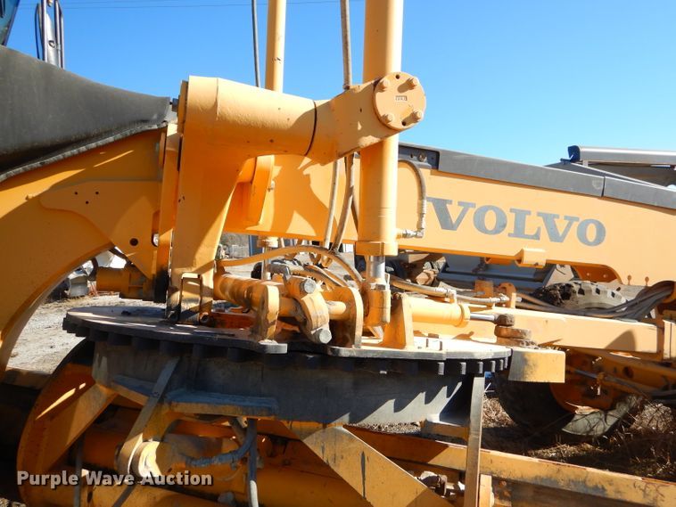 image for item GB9577 2010 Volvo G930 motor grader