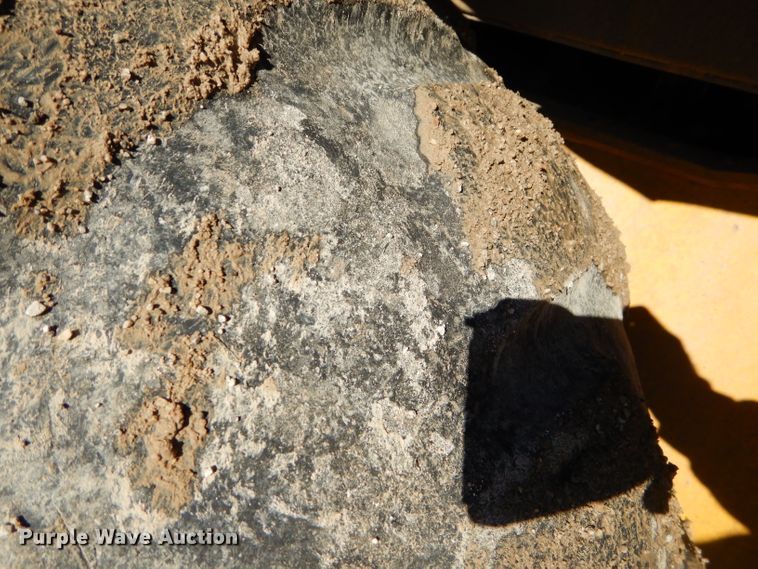 image for item GB9579 2003 Komatsu WB140-2 backhoe