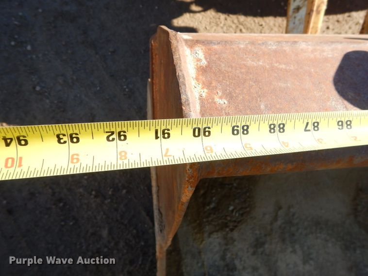 image for item GB9579 2003 Komatsu WB140-2 backhoe