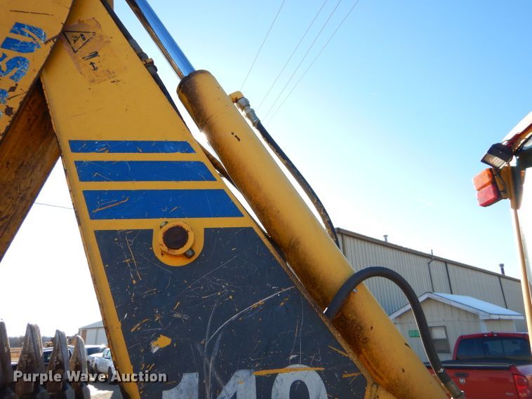 image for item GB9579 2003 Komatsu WB140-2 backhoe