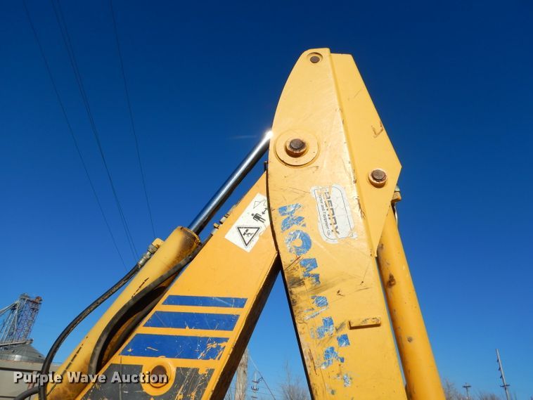 image for item GB9579 2003 Komatsu WB140-2 backhoe