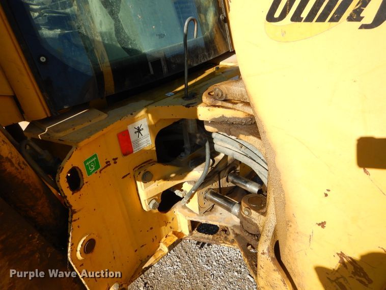 image for item GB9579 2003 Komatsu WB140-2 backhoe