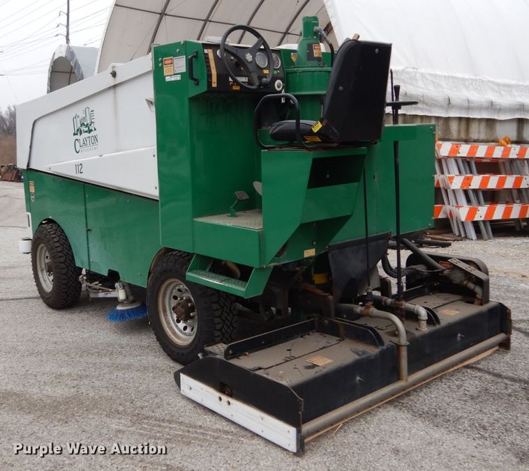 image for item GC9468 2008 Zamboni 545 ice resurfacer