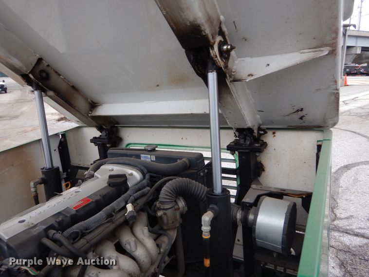 image for item GC9468 2008 Zamboni 545 ice resurfacer