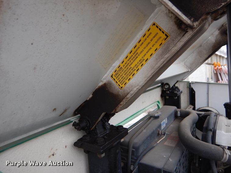 image for item GC9468 2008 Zamboni 545 ice resurfacer