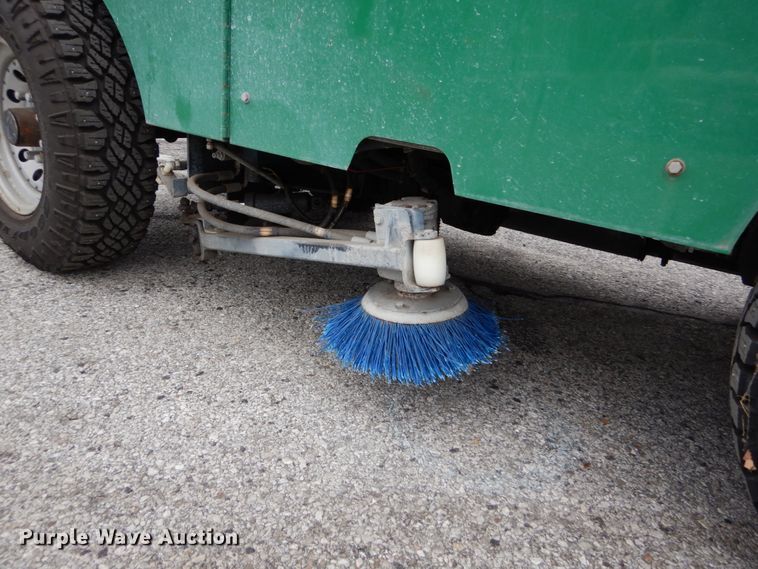 image for item GC9468 2008 Zamboni 545 ice resurfacer