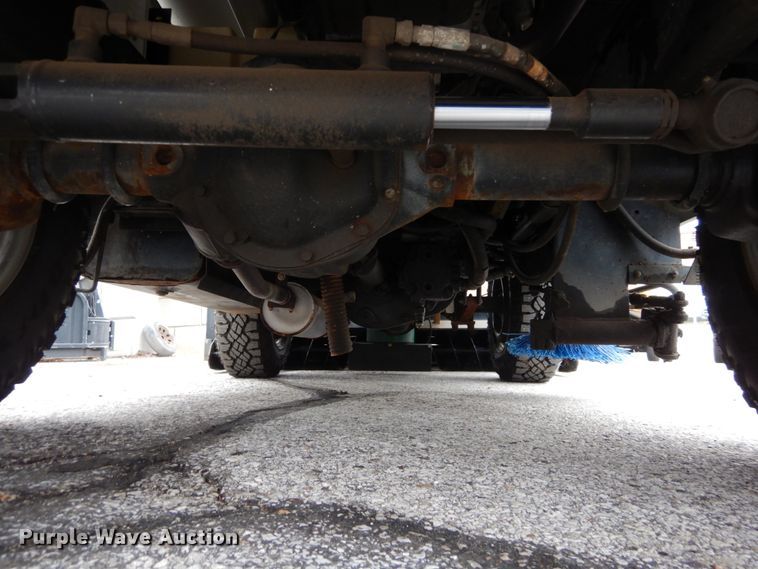 image for item GC9468 2008 Zamboni 545 ice resurfacer