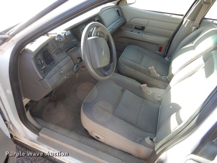 image for item GE9597 2007 Ford Crown Victoria Police Interceptor