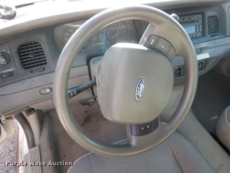 image for item GE9597 2007 Ford Crown Victoria Police Interceptor
