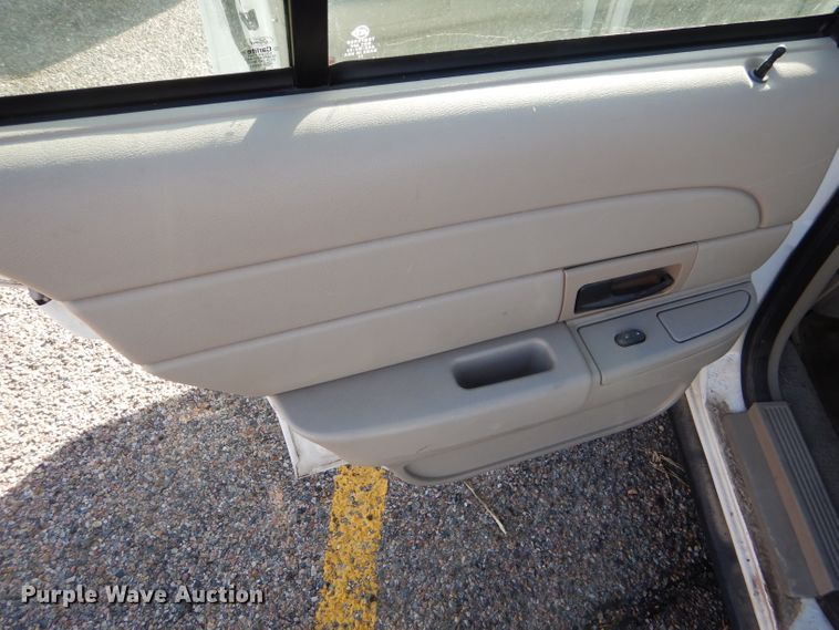 image for item GE9597 2007 Ford Crown Victoria Police Interceptor