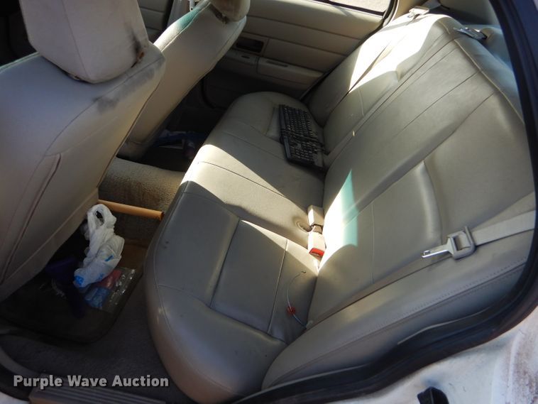 image for item GE9597 2007 Ford Crown Victoria Police Interceptor