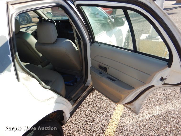 image for item GE9597 2007 Ford Crown Victoria Police Interceptor