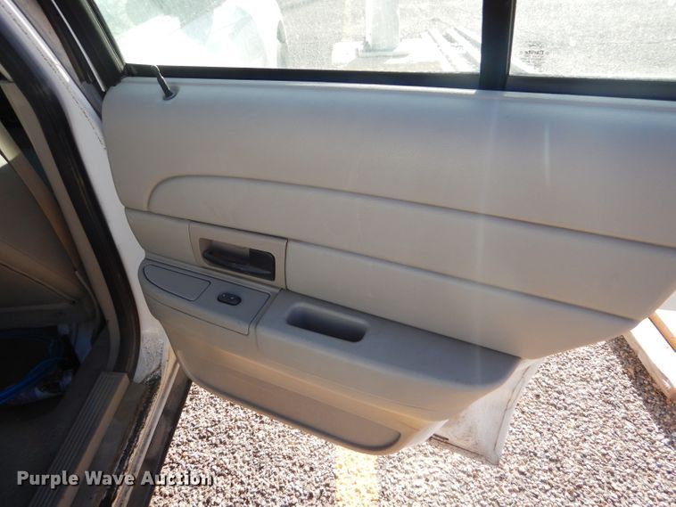 image for item GE9597 2007 Ford Crown Victoria Police Interceptor