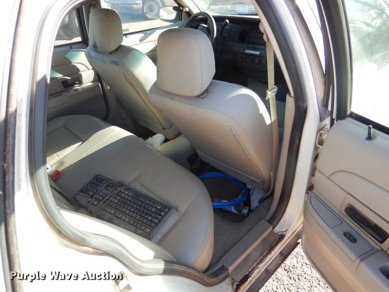 image for item GE9597 2007 Ford Crown Victoria Police Interceptor