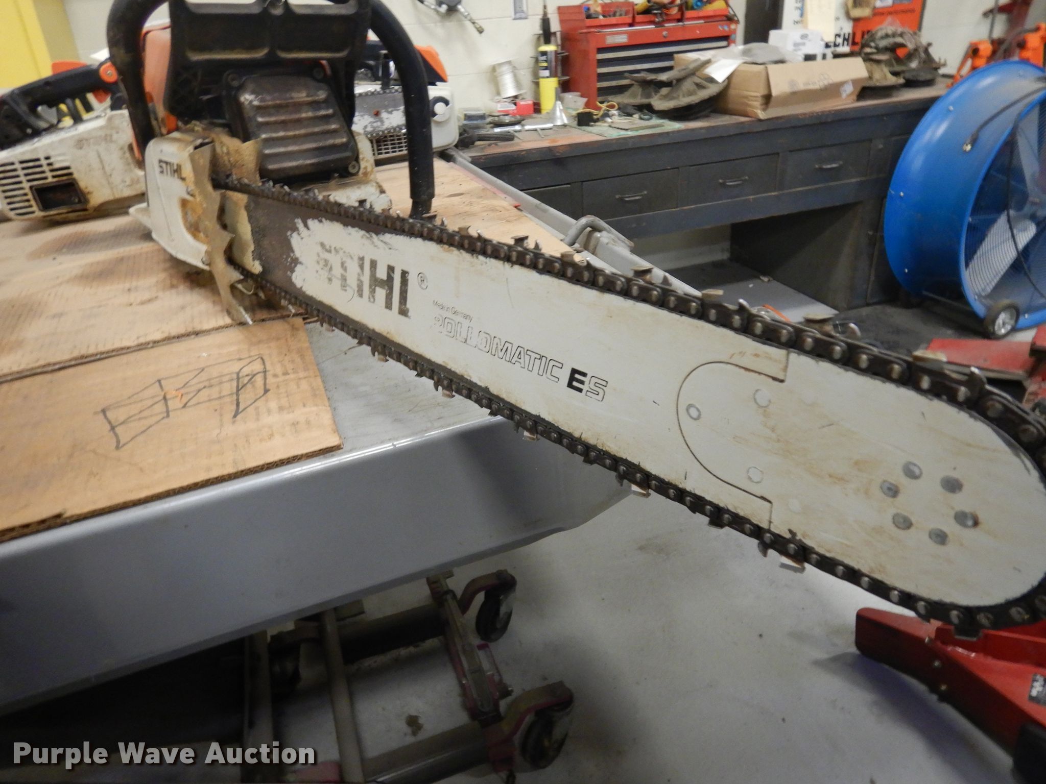 Stihl MS660 chainsaw in Lincoln, NE Item ER9789 sold Purple Wave