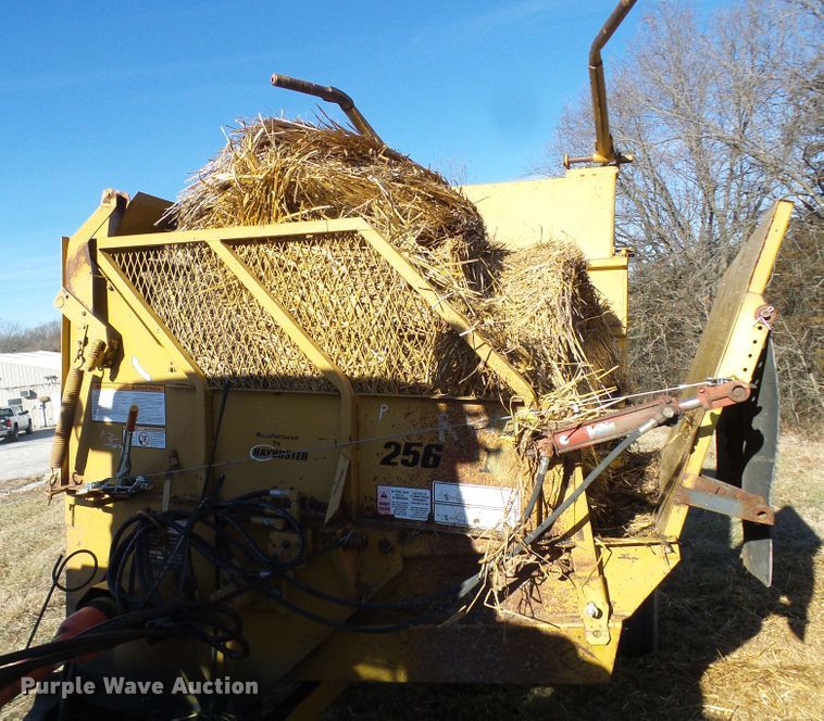 image for item DD1982 HayBuster 256 Plus II bale processor