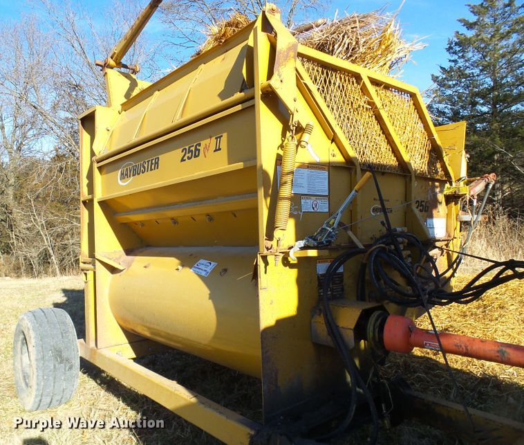 image for item DD1982 HayBuster 256 Plus II bale processor