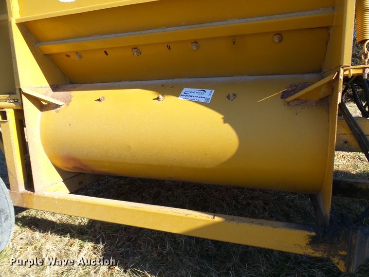 image for item DD1982 HayBuster 256 Plus II bale processor