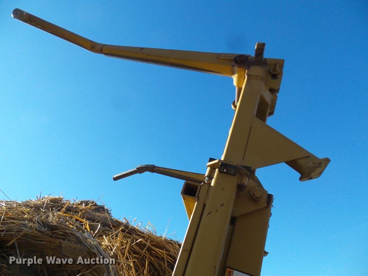 image for item DD1982 HayBuster 256 Plus II bale processor