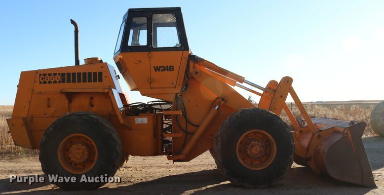 image for item DD6075 1977 Case W24B wheel loader