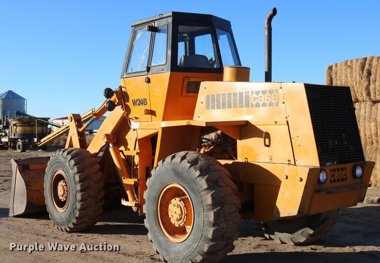 image for item DD6075 1977 Case W24B wheel loader