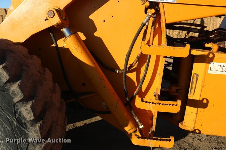 image for item DD6075 1977 Case W24B wheel loader